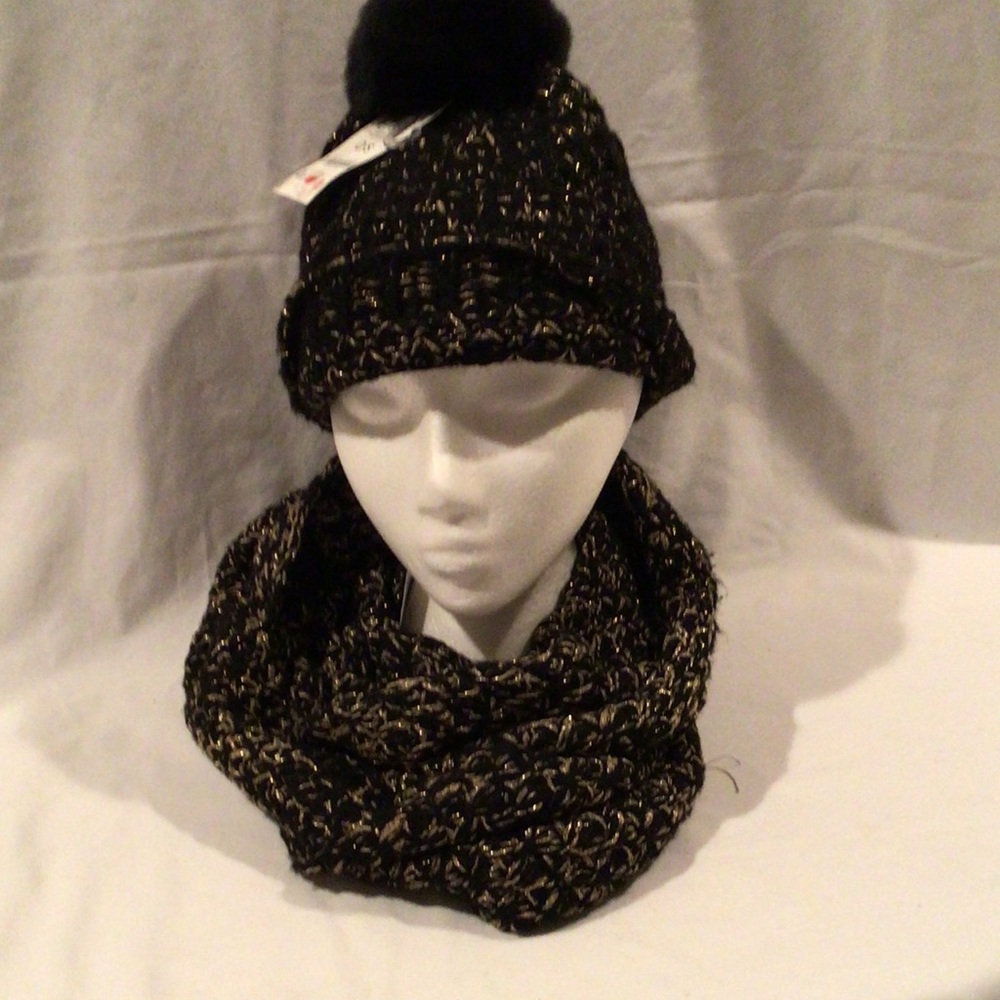 INC International Concepts Black and Gold Knit Hat and Scarf Set